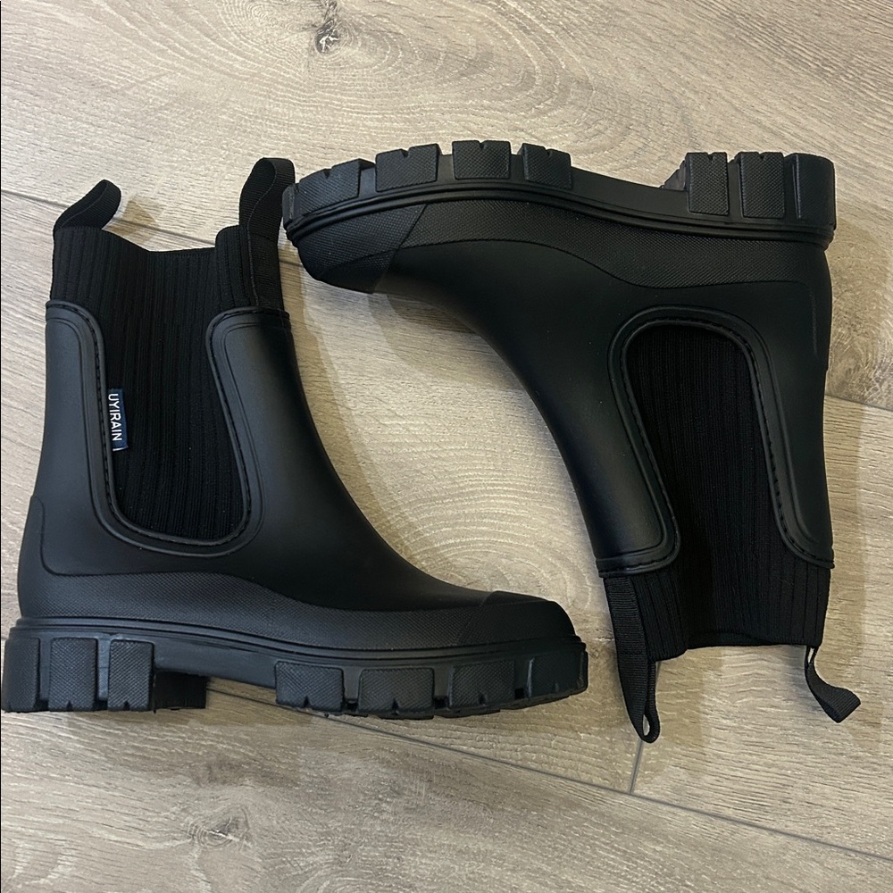 NEW rain boots